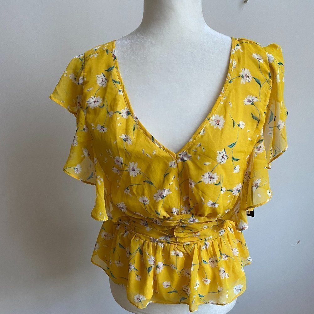 Design Lab BNWT vneck yellow floral top small